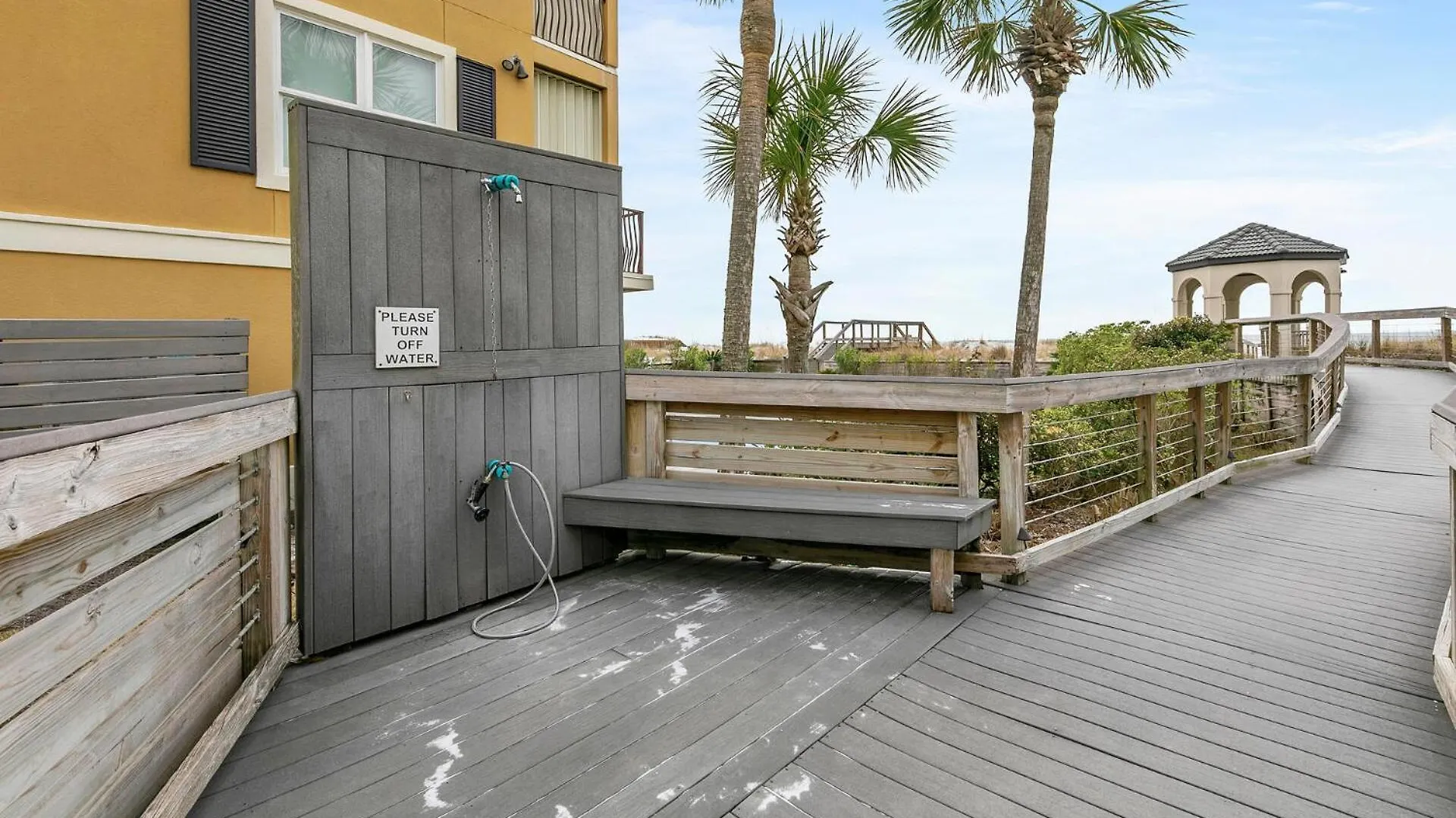 The Spyglass A 5 Bed 3 Bath House That Sleeps 14 And Just 67 Steps From The Beach Destin