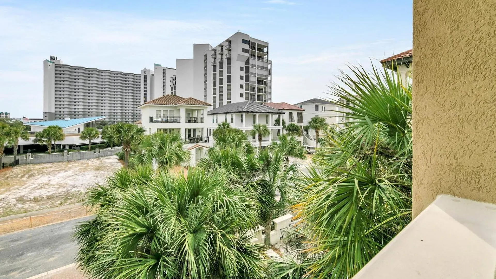 The Spyglass A 5 Bed 3 Bath House That Sleeps 14 And Just 67 Steps From The Beach Destin United States