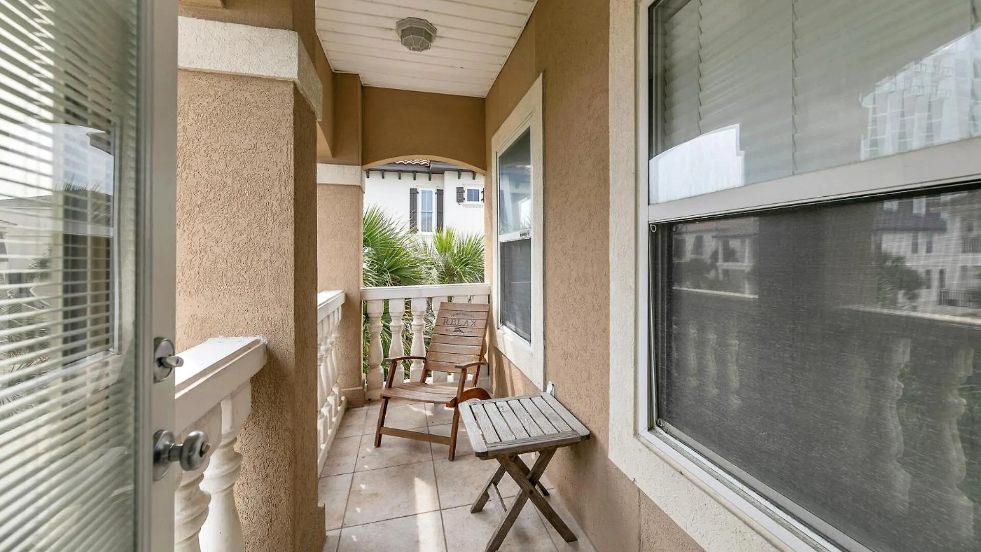The Spyglass A 5 Bed 3 Bath House That Sleeps 14 And Just 67 Steps From The Beach Destin