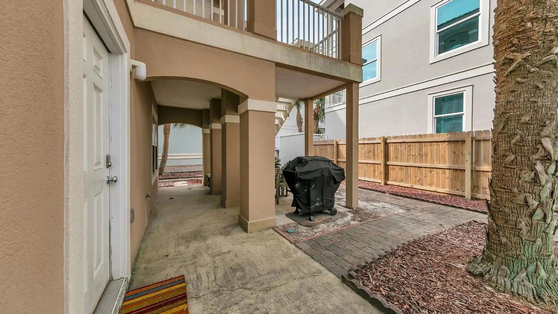 The Spyglass A 5 Bed 3 Bath House That Sleeps 14 And Just 67 Steps From The Beach Destin