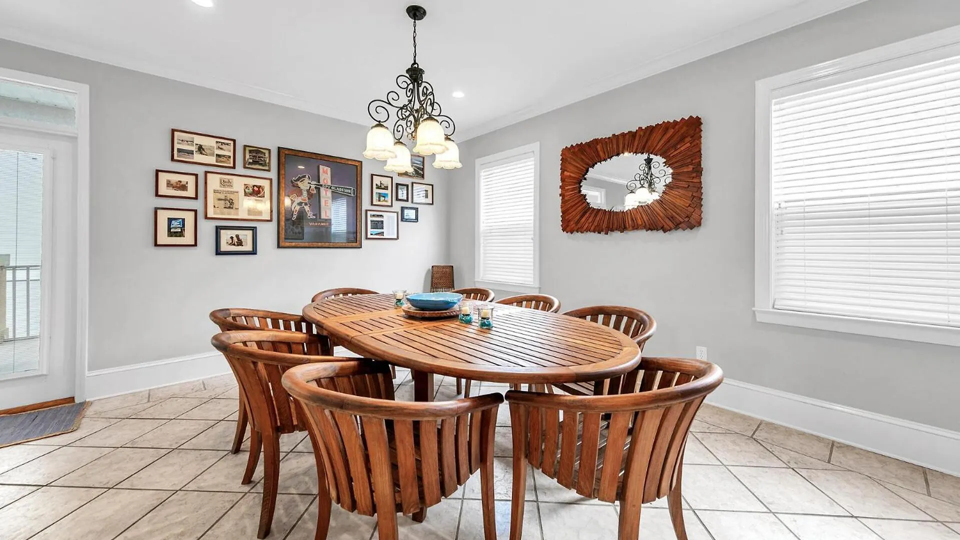 The Spyglass A 5 Bed 3 Bath House That Sleeps 14 And Just 67 Steps From The Beach Destin Holiday home