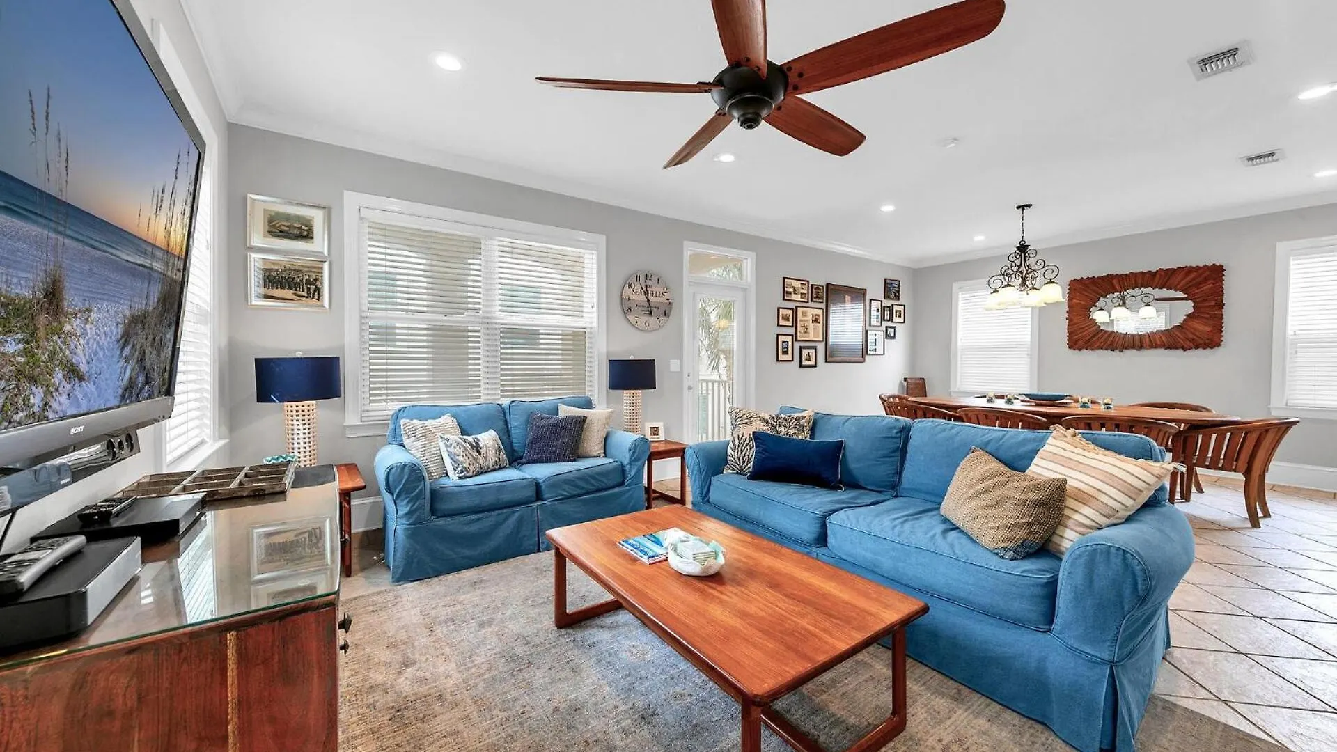 The Spyglass A 5 Bed 3 Bath House That Sleeps 14 And Just 67 Steps From The Beach Destin Holiday home